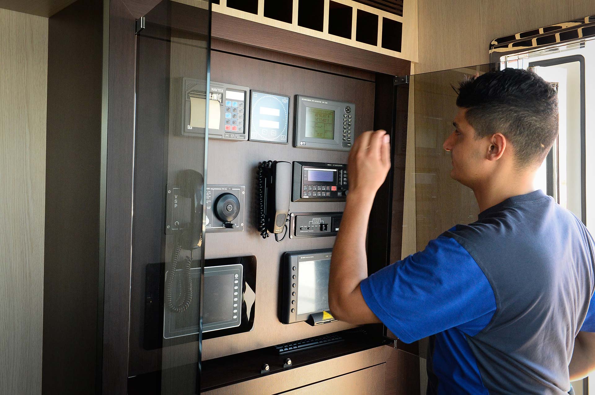 TEFIN Marine Electronic Service Network